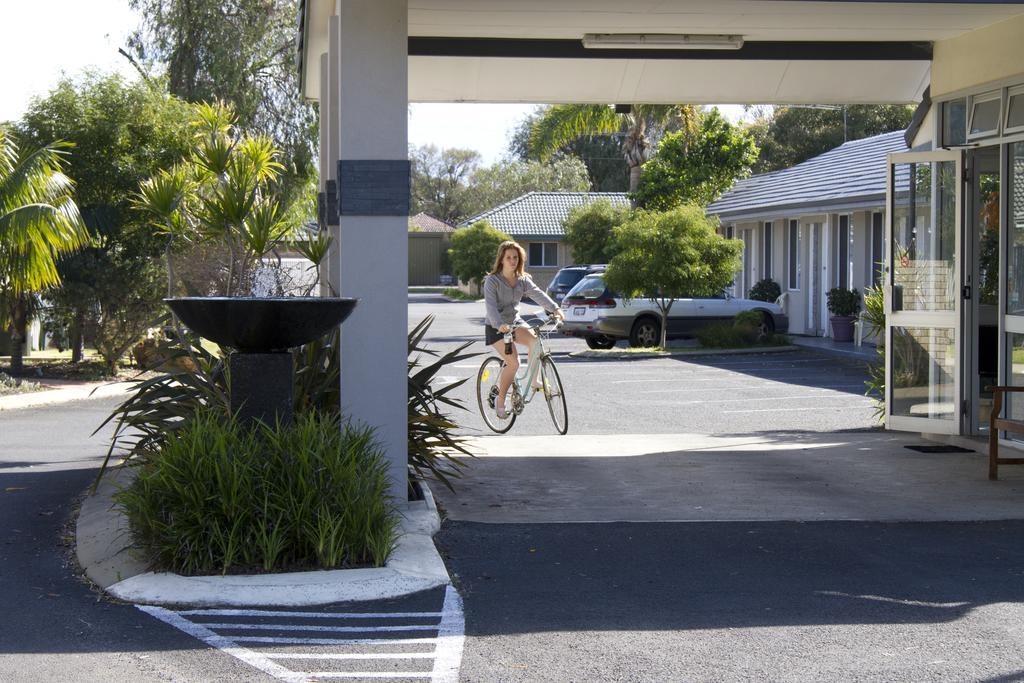 Gale Street Motel & Villas Busselton Exterior photo